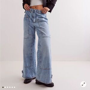 We the Free/Free People CRVY Outlaw Mid Rise Wide Leg‎ Jeans Size Small